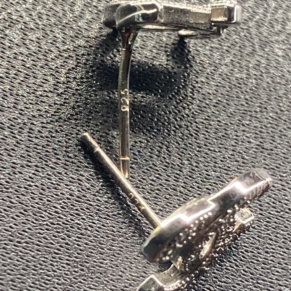 COPY - Chanel Earrings - Picture 4 of 5